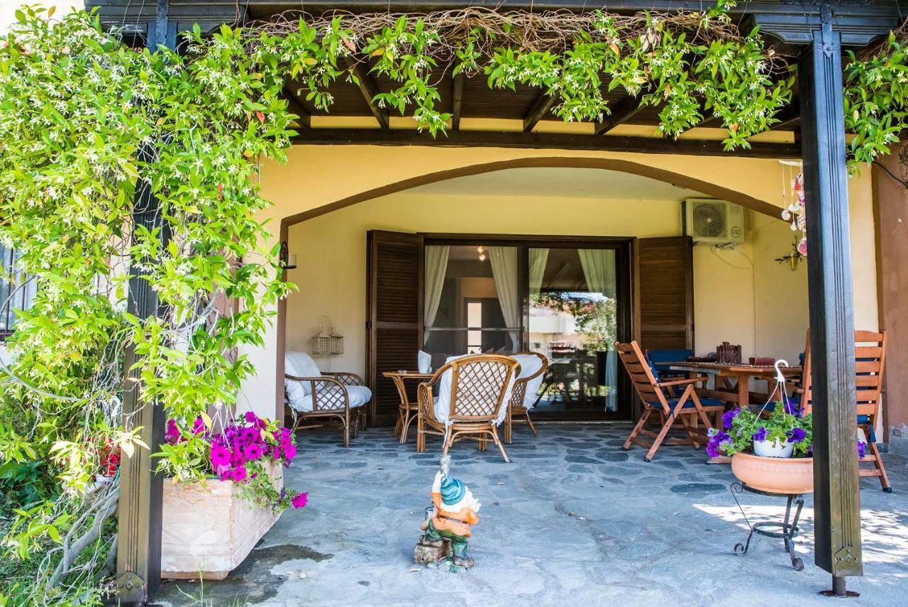 Holiday home Eirinis House Possidi