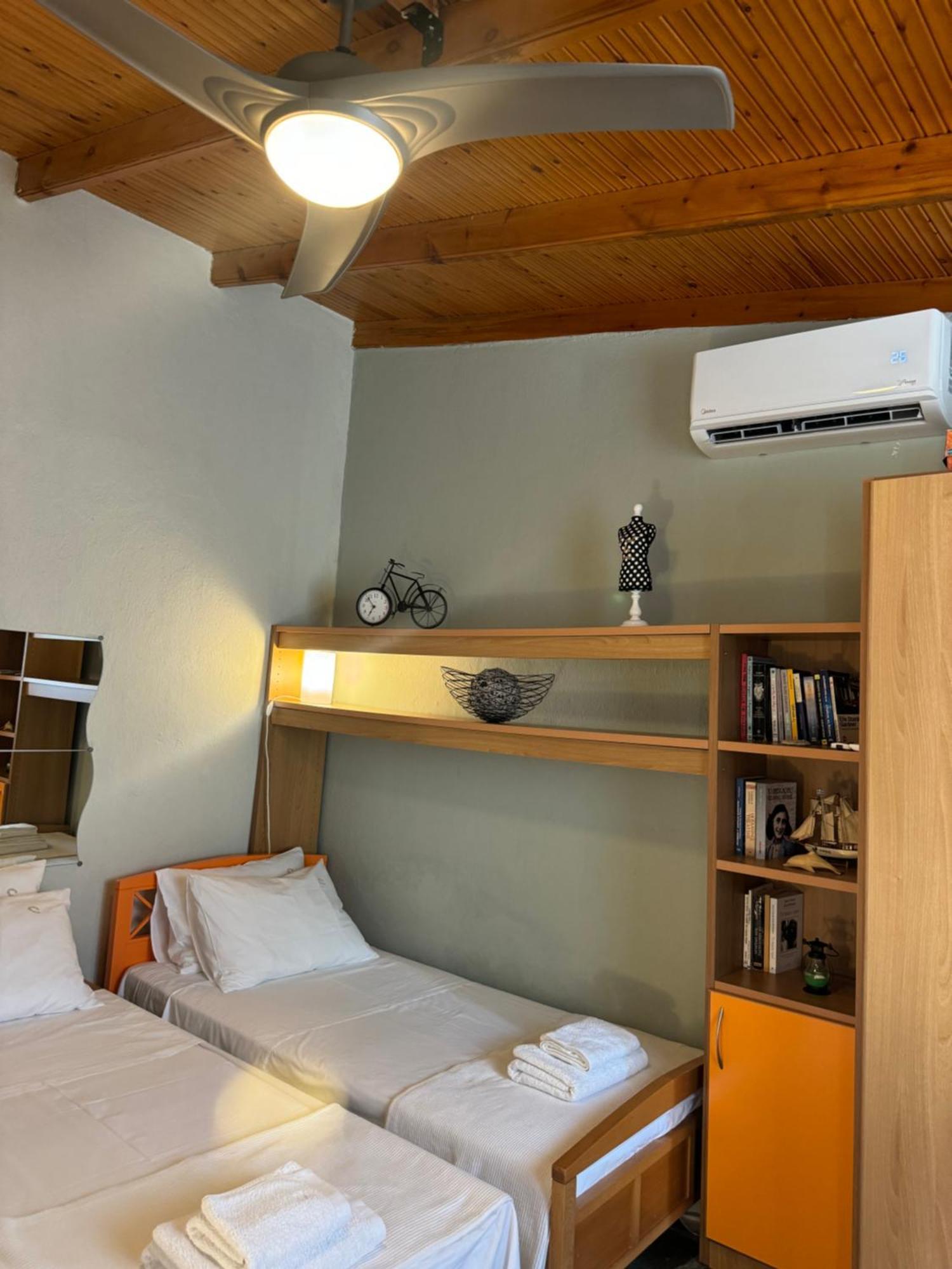 Eirinis House Holiday home